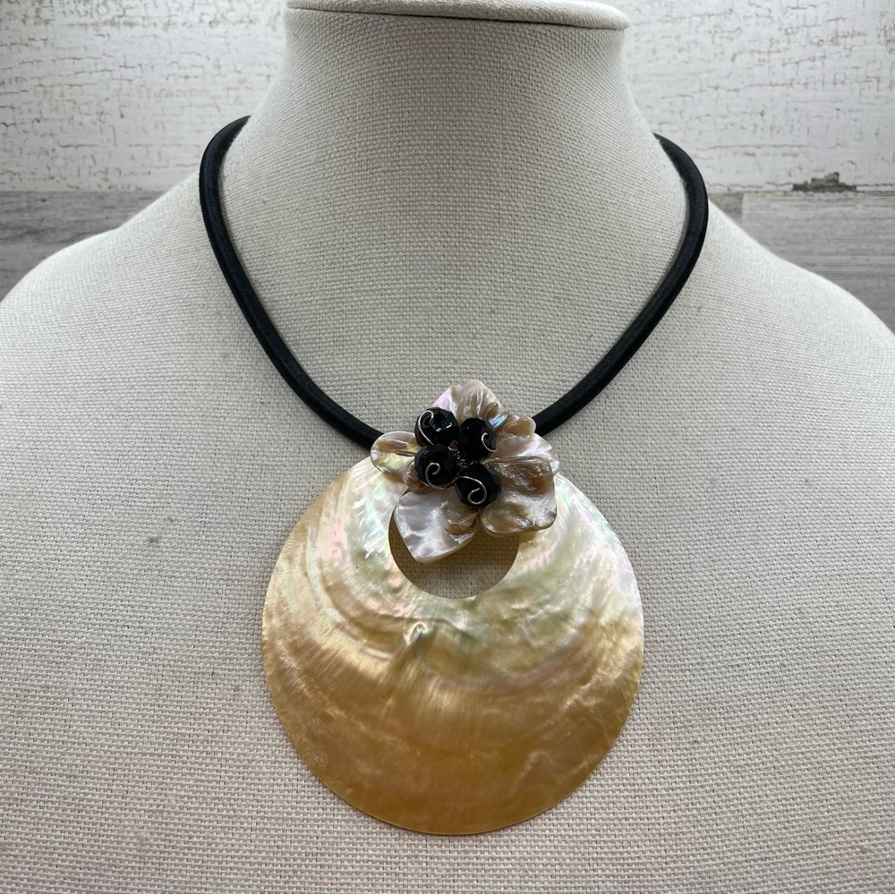 Unsigned Large Mother of Pearl Disc Black Corded Silver Tone Choker Necklace